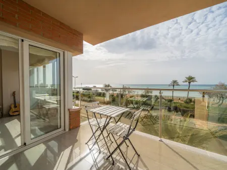 Appartement bord de mer avec Wi-Fi, clim et parking à Pineda de Mar - Photo 1