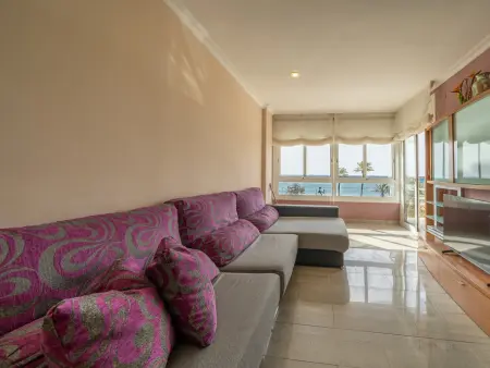 Appartement bord de mer avec Wi-Fi, clim et parking à Pineda de Mar - Photo 4