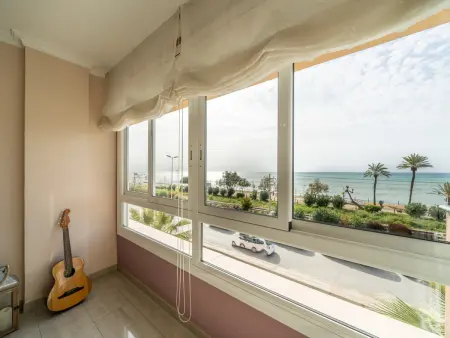 Appartement bord de mer avec Wi-Fi, clim et parking à Pineda de Mar - Photo 6