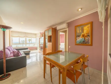 Appartement bord de mer avec Wi-Fi, clim et parking à Pineda de Mar - Photo 8