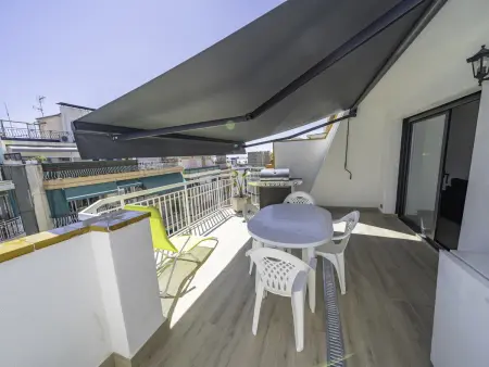 Penthouse cosy à Pineda de Mar avec grande terrasse - Photo 1