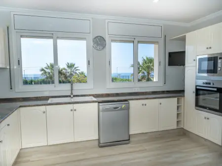 Villa à Santa Susanna pour 10 pers. avec piscine, jardin, barbecue, clim et wifi - Photo 16