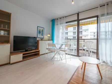 Appartement moderne à Malgrat de Mar avec piscine et Wifi, à 160m de la plage - Photo 4