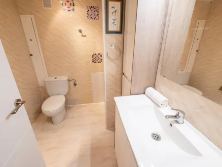 Appartement moderne à Malgrat de Mar avec piscine et Wifi, à 160m de la plage - Photo 10