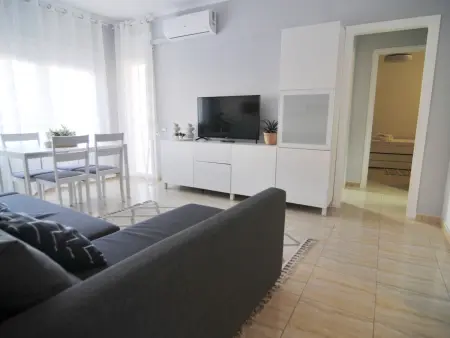 Appartement à Pineda de Mar avec piscine, climatisation et Wi-Fi - Photo 2
