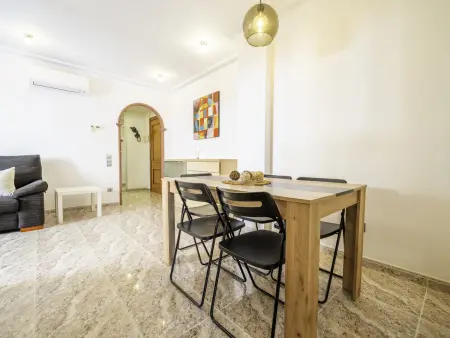 Appartement Coquet à Pineda de Mar - 3 pers, Clim, Parking - Photo 2