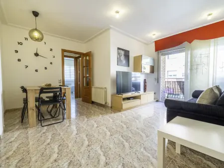 Appartement Coquet à Pineda de Mar - 3 pers, Clim, Parking - Photo 3