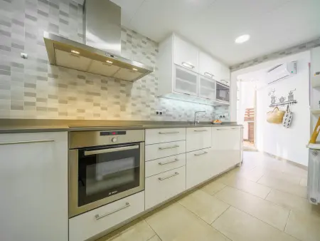 Appartement moderne 7 pers, piscine, Wi-Fi, parking, animaux admis - Pineda de Mar - Photo 8