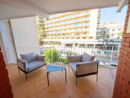 Appartement moderne 4 pers, piscine, Wi-Fi, bord de mer à Malgrat de Mar - Photo 2