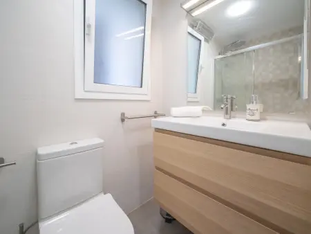 Appartement moderne 4 pers, piscine, Wi-Fi, bord de mer à Malgrat de Mar - Photo 21