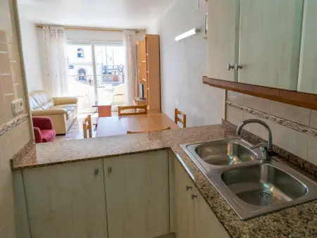 Appartement familial à 69m de la plage avec Wi-Fi - Photo 12