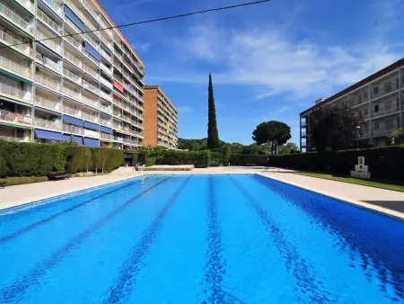 Appartement lumineux avec piscine, mini-golf, animaux admis à Santa Susanna - Photo 1