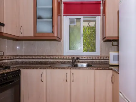 Appartement lumineux avec piscine, mini-golf, animaux admis à Santa Susanna - Photo 8