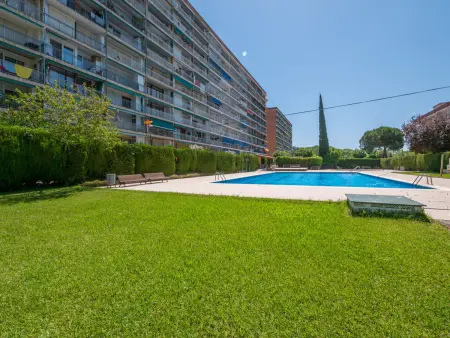 Appartement lumineux avec piscine, mini-golf, animaux admis à Santa Susanna - Photo 27