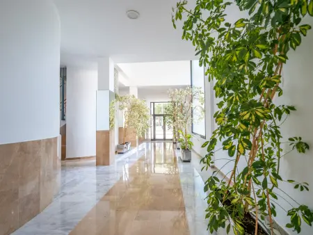 Appartement de Vacances Lumineux, Près de la Plage, Parking et Wi-Fi - Photo 2