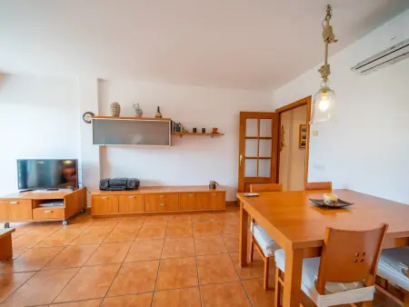 Appartement de Vacances Lumineux, Près de la Plage, Parking et Wi-Fi - Photo 4