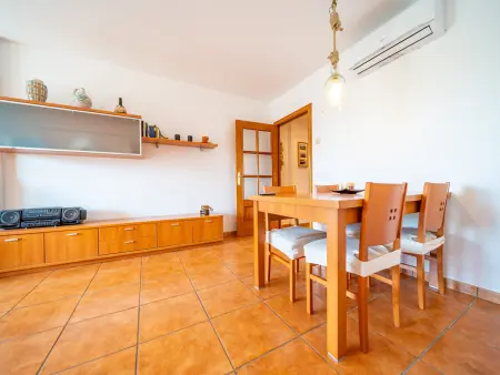 Appartement de Vacances Lumineux, Près de la Plage, Parking et Wi-Fi - Photo 5