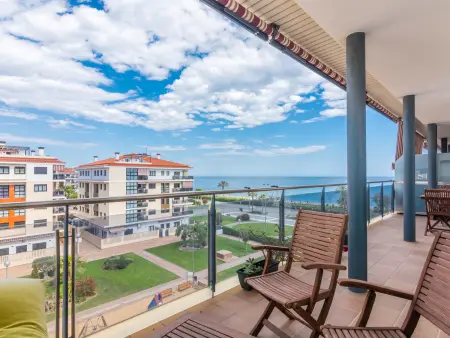 Duplex 3 chambres avec terrasse et parking, à 80m de la plage, climatisé et Wi-Fi à Pineda de Mar - Photo 1