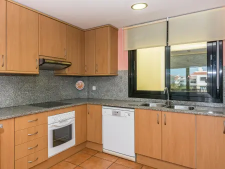 Duplex 3 chambres avec terrasse et parking, à 80m de la plage, climatisé et Wi-Fi à Pineda de Mar - Photo 17