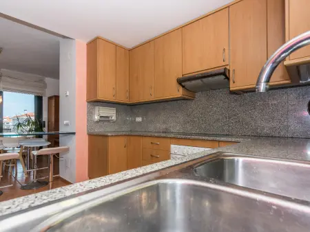 Duplex 3 chambres avec terrasse et parking, à 80m de la plage, climatisé et Wi-Fi à Pineda de Mar - Photo 18