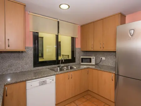 Duplex 3 chambres avec terrasse et parking, à 80m de la plage, climatisé et Wi-Fi à Pineda de Mar - Photo 20