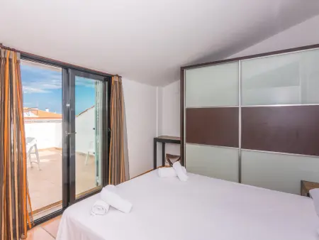 Duplex 3 chambres avec terrasse et parking, à 80m de la plage, climatisé et Wi-Fi à Pineda de Mar - Photo 28