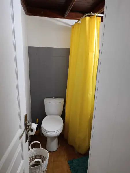 Bungalow accueillant à La Trinité, 47 m², véranda charmante - Photo 6