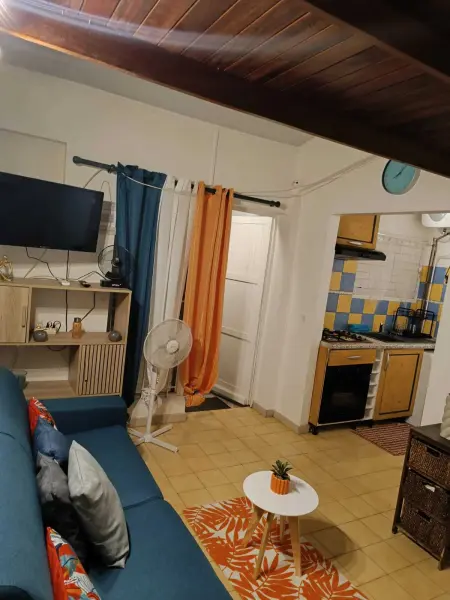 Bungalow accueillant à La Trinité, 47 m², véranda charmante - Photo 7