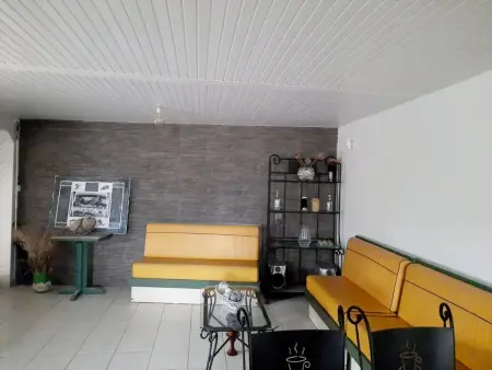 Bel appartement à Saint-Joseph de 50 m² avec terrasse - Photo 2