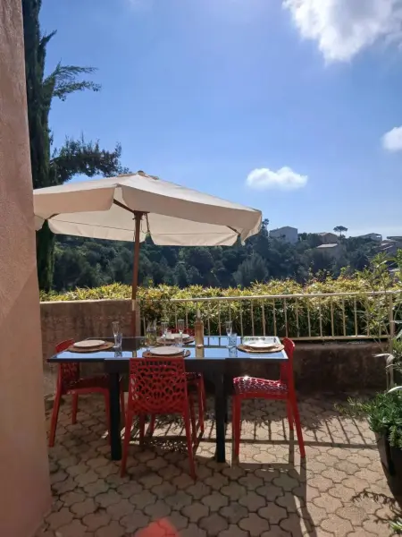 Appartement Cozy aux Issamdres avec Piscine, Appartement 6 personnes à Roquebrune sur Argens - Photo 17