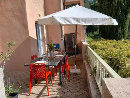 Appartement Cozy aux Issamdres avec Piscine, Appartement 6 personnes à Roquebrune sur Argens - Photo 18