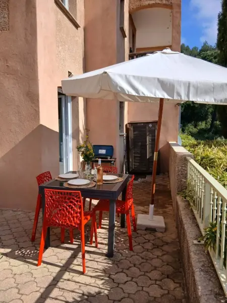 Appartement Cozy aux Issamdres avec Piscine, Appartement 6 personnes à Roquebrune sur Argens - Photo 19