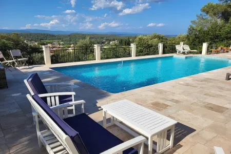 Villa Christine, Villa Christine, avec piscine et vue en Provence - Photo 1