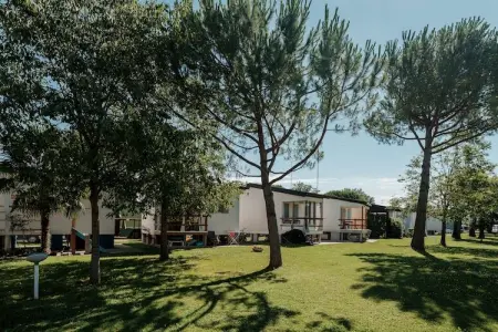 Village Marina di Cortellazzo Lido di Jesolo Pineta Bungalow Superior, Maison de vacances près de Lido di Jesolo - Photo 6