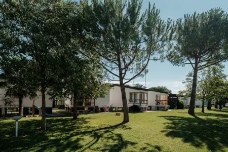 Village Marina di Cortellazzo Lido di Jesolo Pineta Bungalow, Bungalow à Marina di Cortellazzo Jesolo - Photo 5