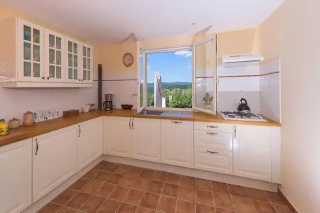 Gîte Guillaume, Gîte Guillaume avec piscine et vue en Provence - Photo 4