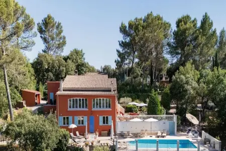 Gîte Guillaume, Gîte Guillaume avec piscine et vue en Provence - Photo 6