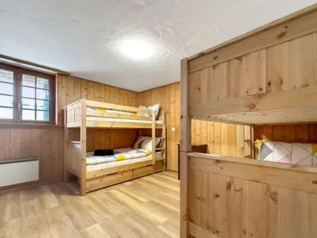 Chalet Le Basset - Family Chalet in the Swiss Alps - Photo 9