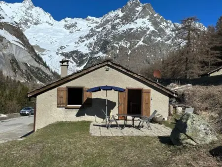 Chalet Le Basset - Family Chalet in the Swiss Alps - Photo 16