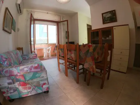 Wohnung im ersten Stock in der Nähe des Meeres u - Photo 2