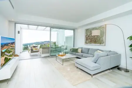 Elegant 2-Bedroom Apartment | Alcazaba Lagoon 1112, Appartement Alcazaba Lagoon pour 4 personnes - Photo 1