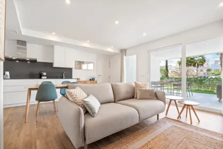 Stylish 1 bed Apartment ALZACABA LAGOON (2006), Refuge élégant pour couple à Casares - Photo 6