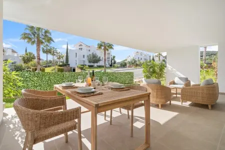 Stylish 1 bed Apartment ALZACABA LAGOON (2006), Refuge élégant pour couple à Casares - Photo 7