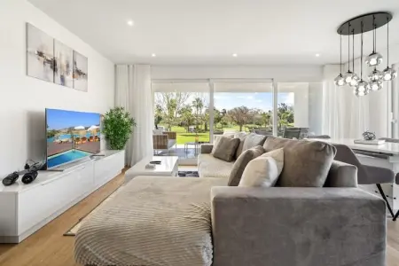 Chic 3-Bed Apartment ALCAZABA LAGOON (2107), Séjour de 3 chambres au bord de la lagune - Photo 1