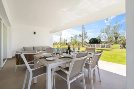 Chic 3-Bed Apartment ALCAZABA LAGOON (2107), Séjour de 3 chambres au bord de la lagune - Photo 3