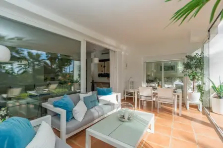 Charming 2-Bed Retreat Alcazaba Lagoon (304), Charmant appartement Lagoon avec 2 chambres - Photo 4