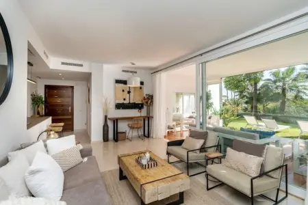Charming 2-Bed Retreat Alcazaba Lagoon (304), Charmant appartement Lagoon avec 2 chambres - Photo 9