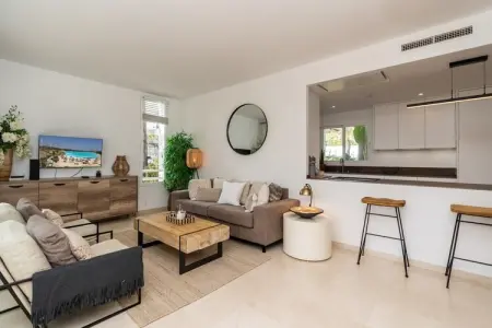 Charming 2-Bed Retreat Alcazaba Lagoon (304), Charmant appartement Lagoon avec 2 chambres - Photo 10