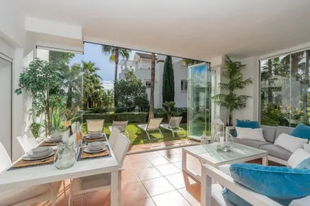 Charming 2-Bed Retreat Alcazaba Lagoon (304), Charmant appartement Lagoon avec 2 chambres - Photo 12
