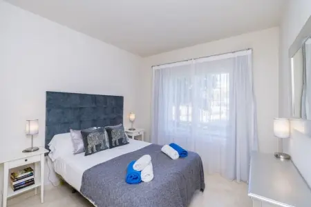 Modern 2-Bedroom Apartment - Alcazaba Lagoon (411), Appartement de vacances avec vue sur la lagune - Photo 4